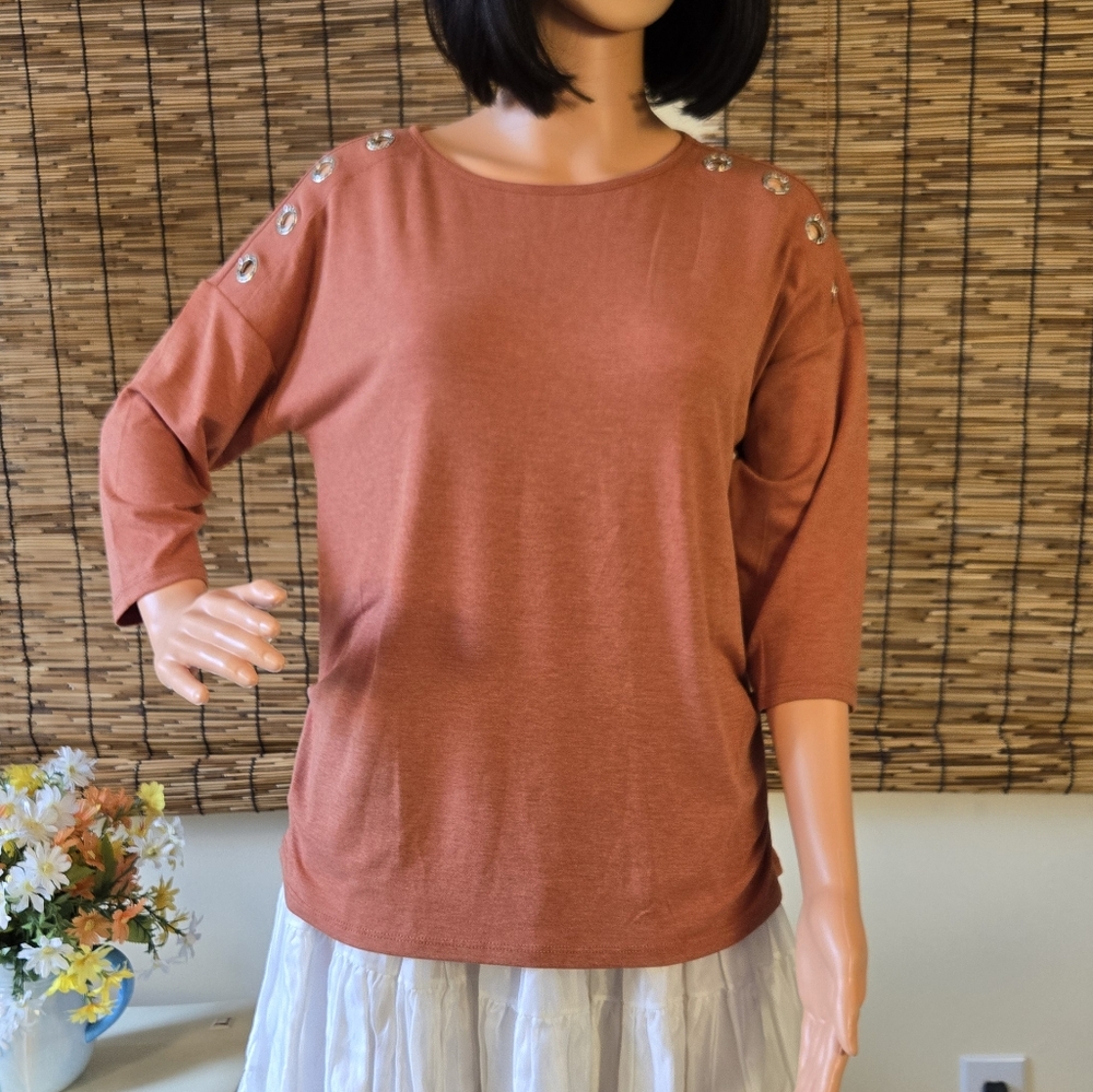 NWT Rust Colored 3/4 Sleeves Grommet Detail Top